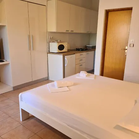 Habek Apartment *