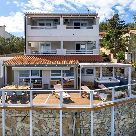 Habek Διαμέρισμα