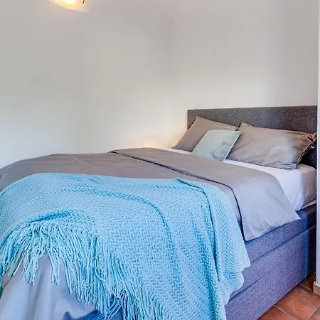 Habek Apartman Vrboska