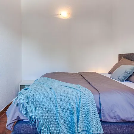 Habek Apartman Vrboska