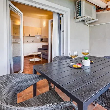 Habek Apartment *